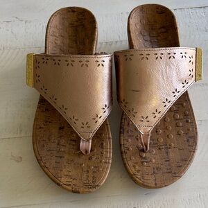 Vionic rose gold wedge size 7